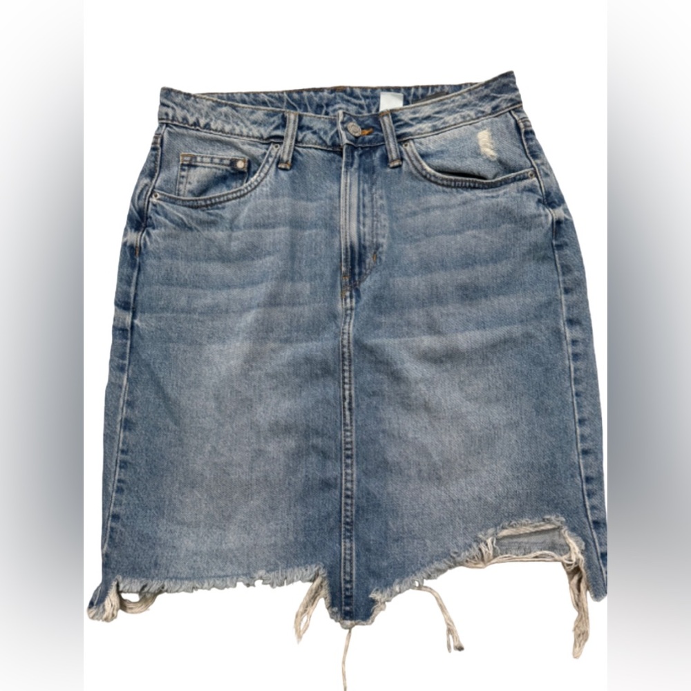 H&M Frayed denim skirt